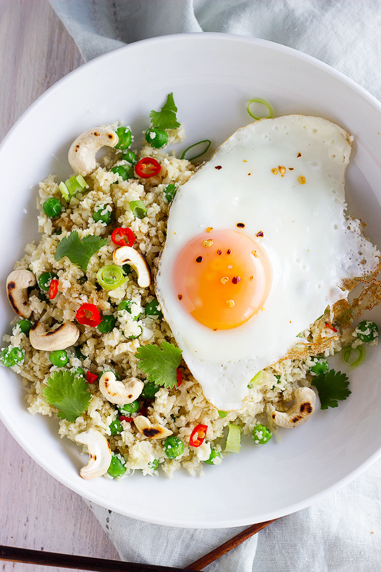 Cauliflower Egg Fried Rice | The perfect grain-free and low carb version that doesn't compromise on taste!