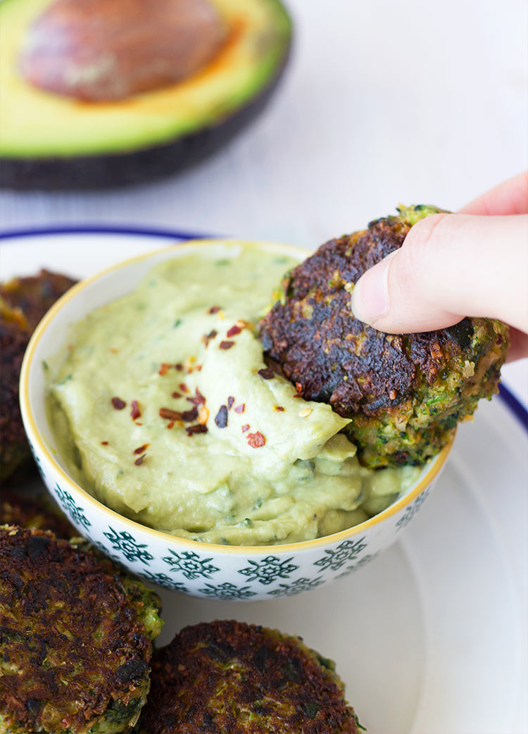 Spinach & Broccoli Poppers with a Creamy Avocado Dip are perfect for having guests over! So yummy, and super simple to make!