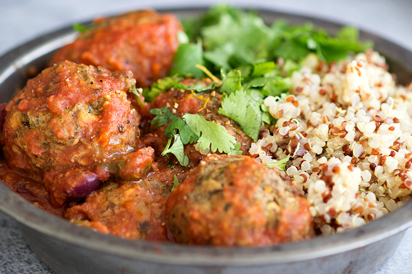 AUBERGINE (EGGPLANT) VEGETARIAN "MEATBALLS" - so delicious and meaty, I love this with some quinoa, brown rice, or pasta! www.sprinkleofgreen.com @teffyperk