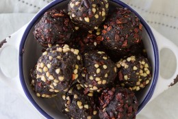 Kale & Chocolate Protein Balls