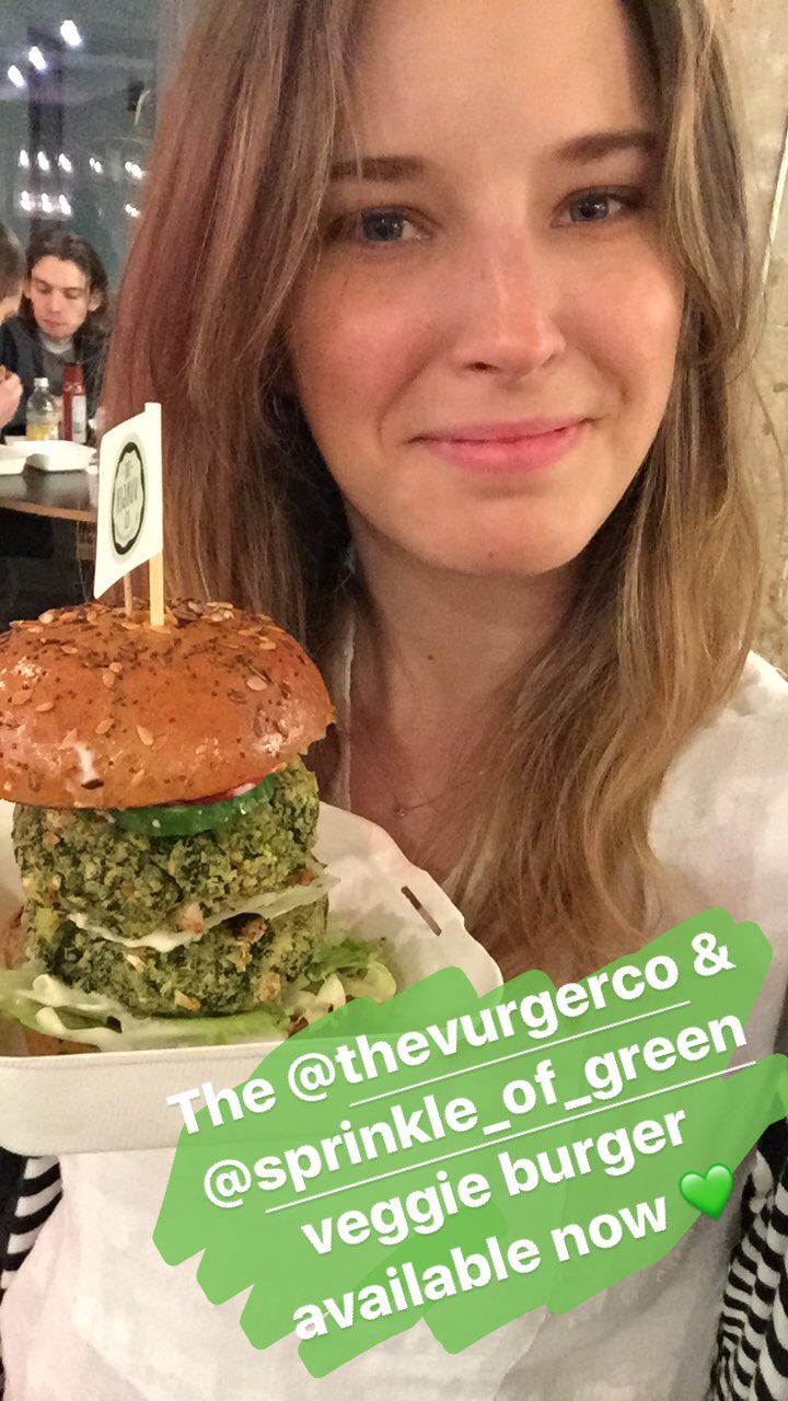 GIVEAWAY - Vegan burger made from matcha, cannelini beans, broccoli and spinach. Served in a vegan brioche bun with vegan mayo!