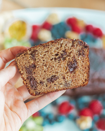 Choc Chip Paleo Banana Bread | Blender banana bread that is gluten free, healthy and perfect!