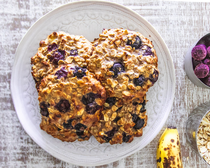 5-Ingredient Blueberry Oatmeal Cookies