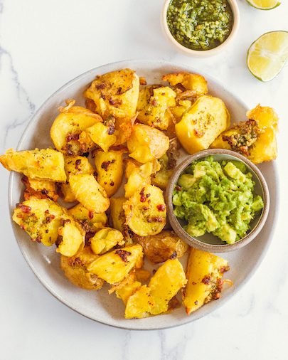 Crispy Pesto Oven-Baked Potatoes (So Addictive!) | They're vegan and the perfect healthy potato recipe | www.sprinkleofgreen.com
